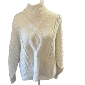 Elizabeth and James Sweater cropped XXL cable knit cream